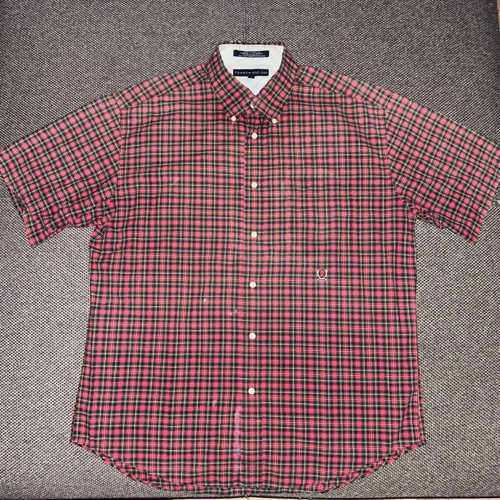 Vintage Tommy Hilfiger Red Faded Plaid Short Sleeve Shirt Large